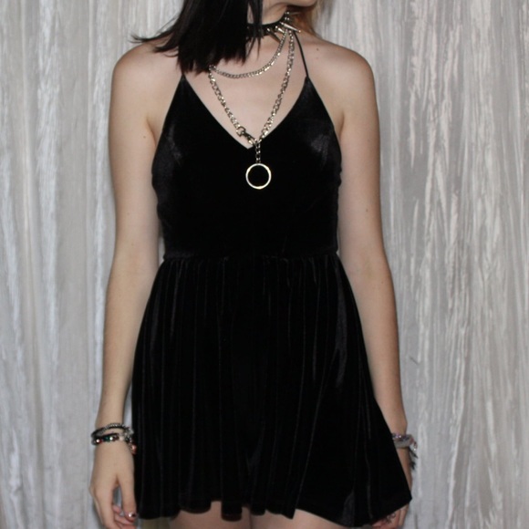 🎱VELVET ROMPER🎱 - Picture 1 of 6